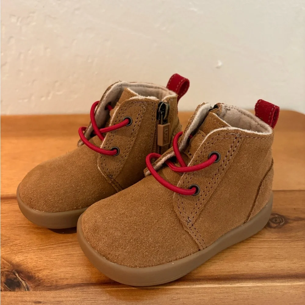 NWOB UGG Infant Chukka Boot - Tan and Red - Size US 2/3